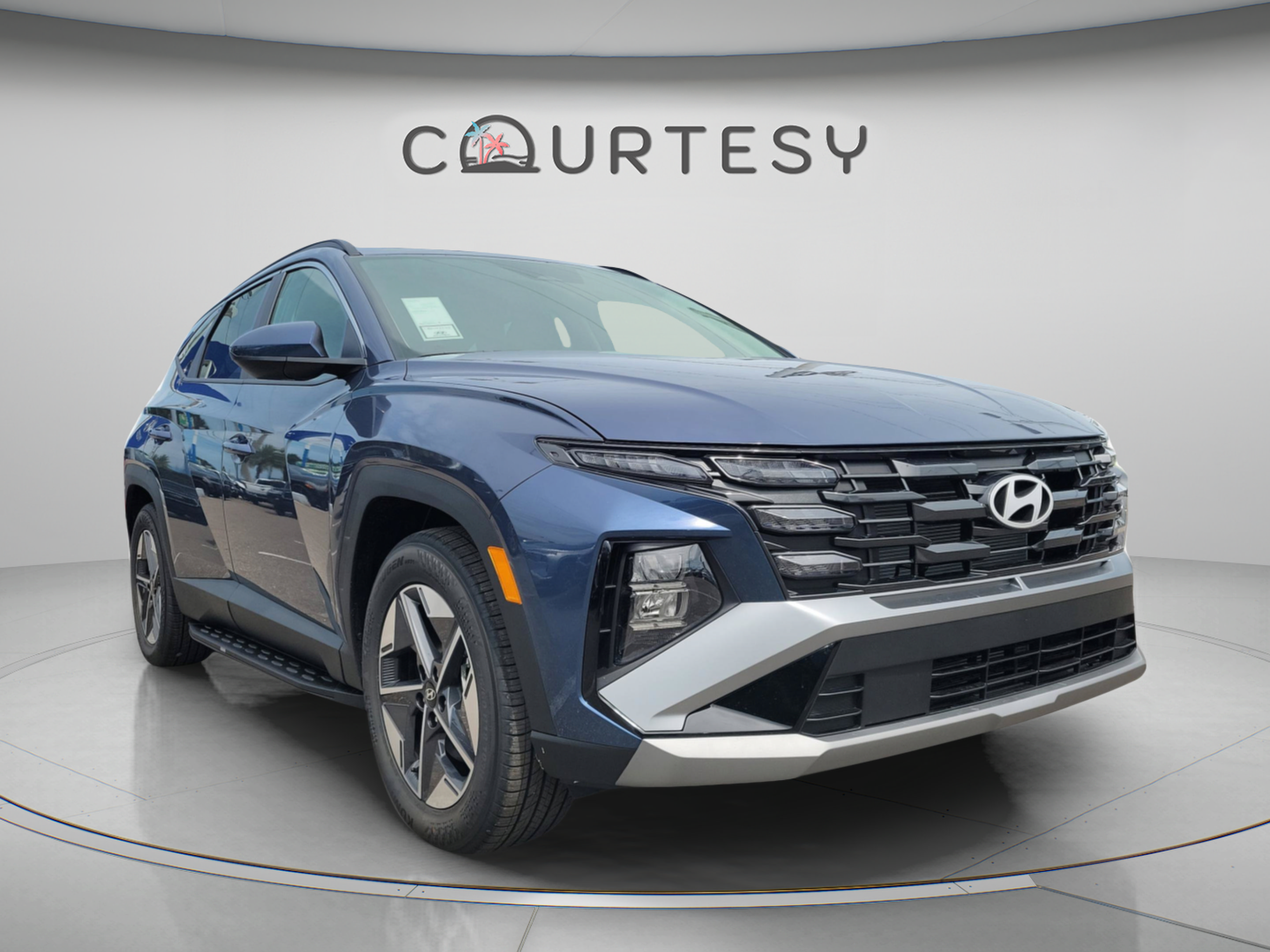 New 2026 Hyundai Tucson SEL Plus FWD image 2