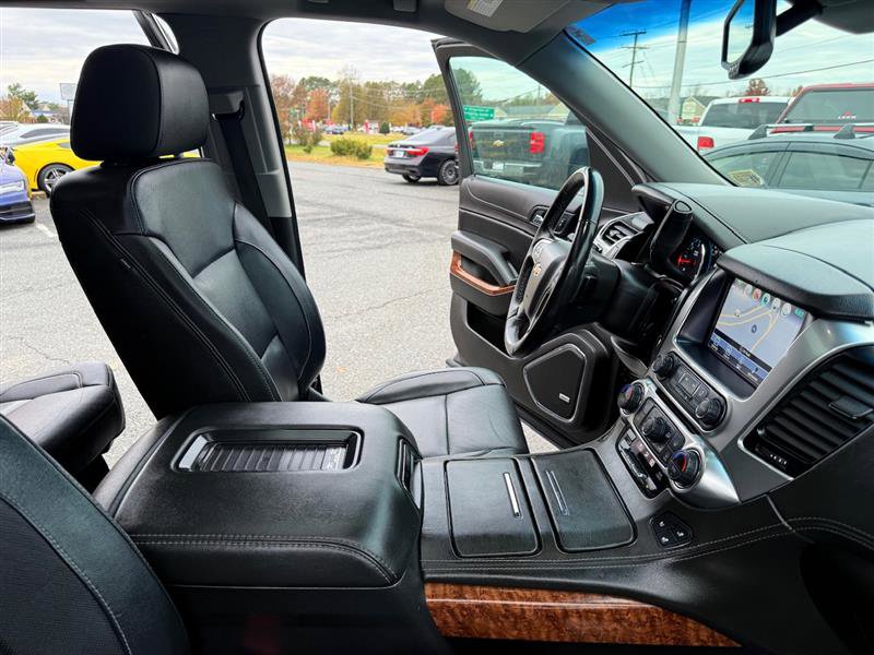 Used 2019 Chevrolet Suburban Premier image 13