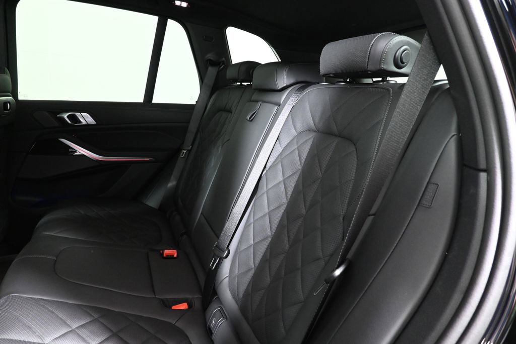 New 2026 BMW X5 xDrive50e AWD/4WD image 4