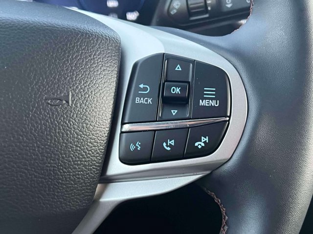 Used 2026 Ford Explorer Active AWD/4WD image 28