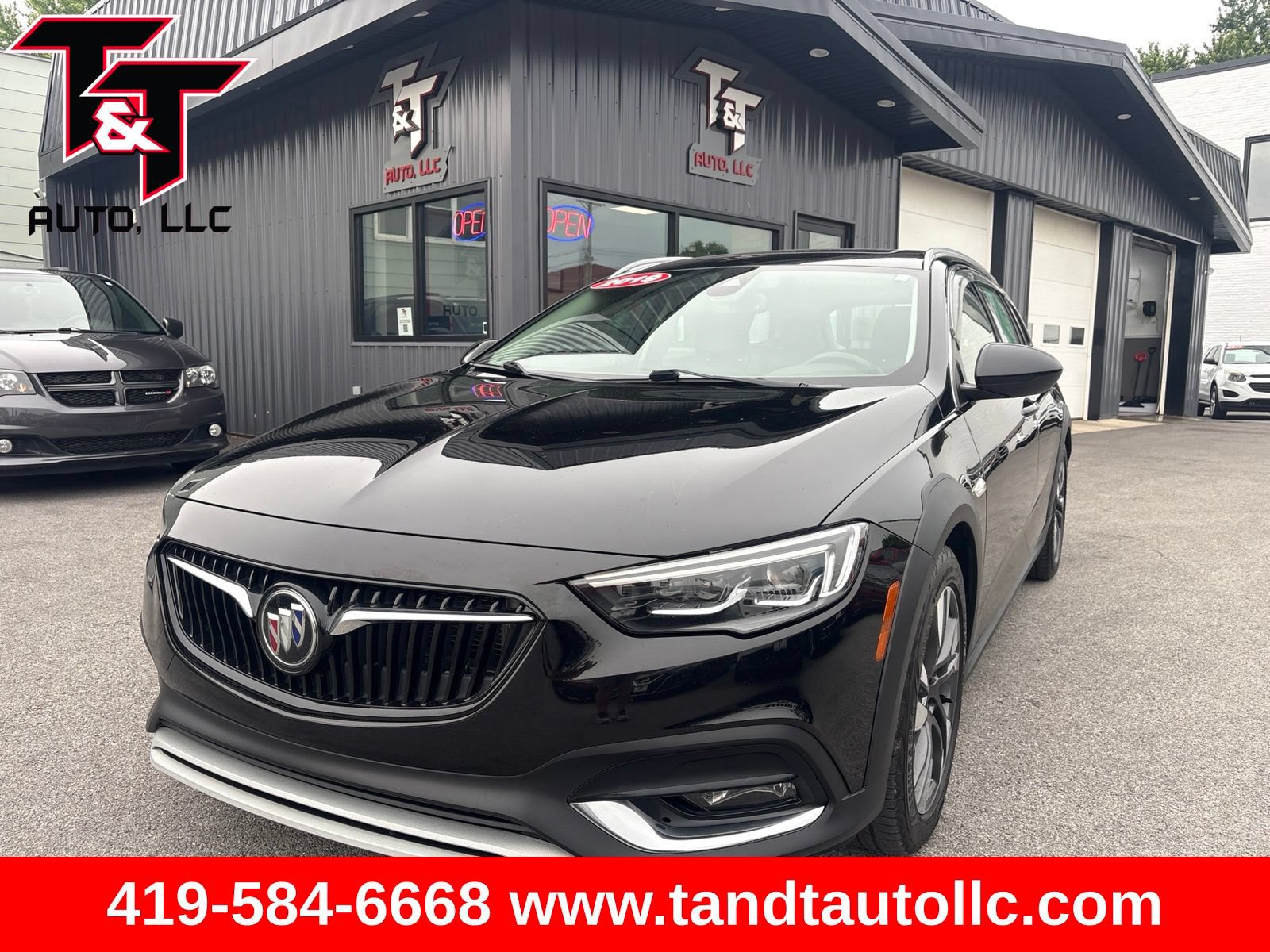 Used 2019 Buick Regal Essence w/ Driver Confidence Package I AWD/4WD image 1