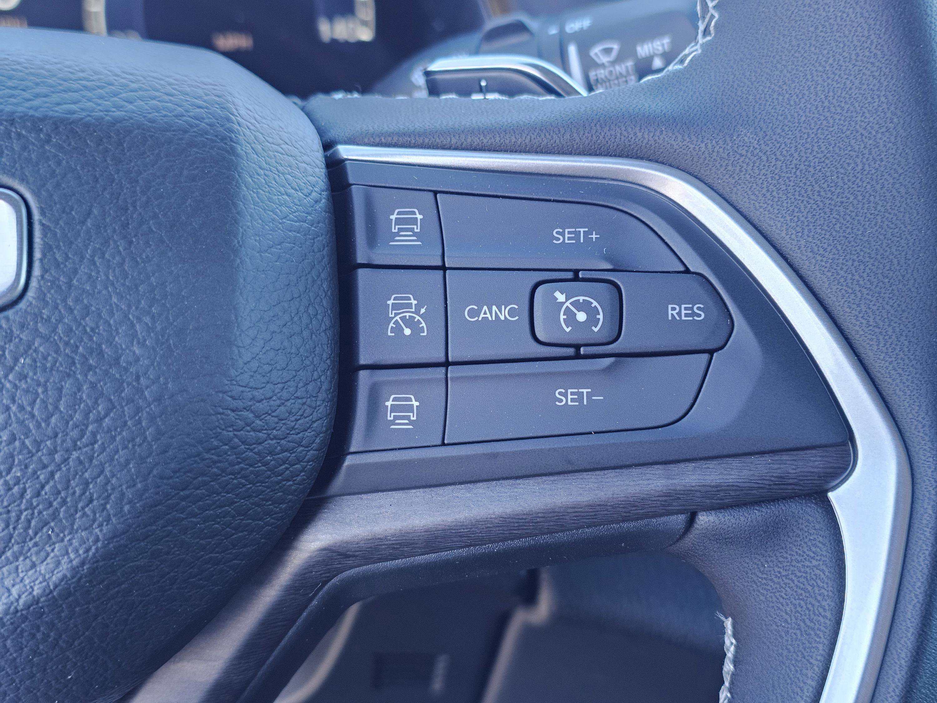 New 2025 Jeep Grand Cherokee L Limited image 23