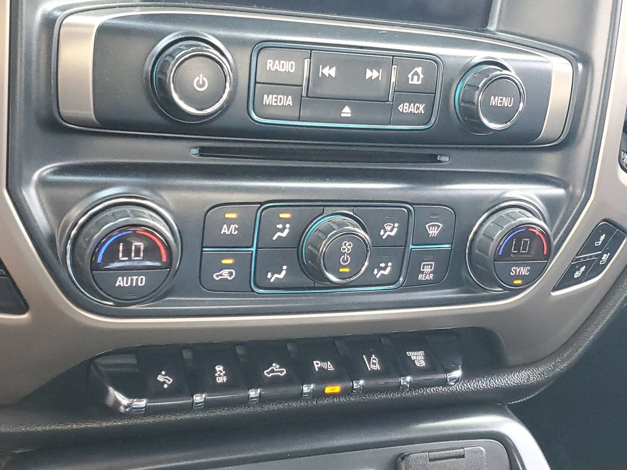 Used 2018 GMC Sierra 2500 Denali w/ Duramax Plus Package AWD/4WD image 23