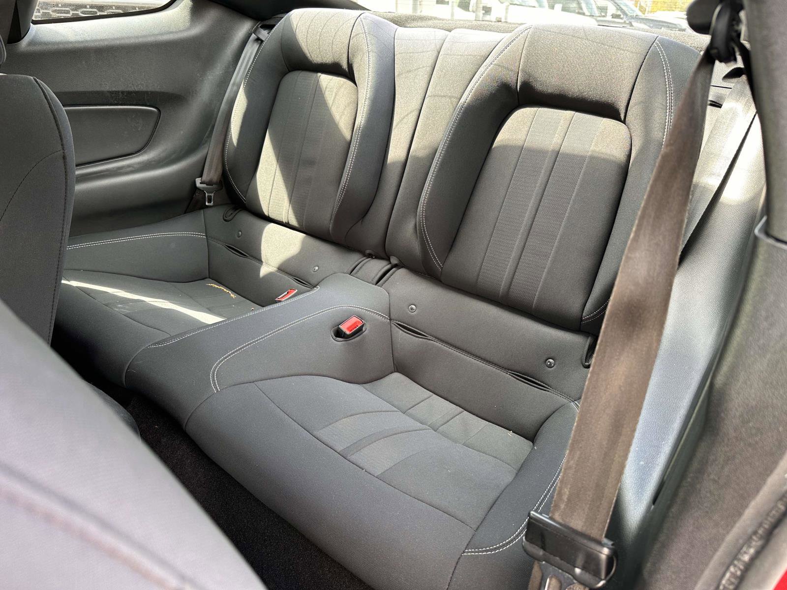 Used 2019 Ford Mustang Coupe RWD image 14