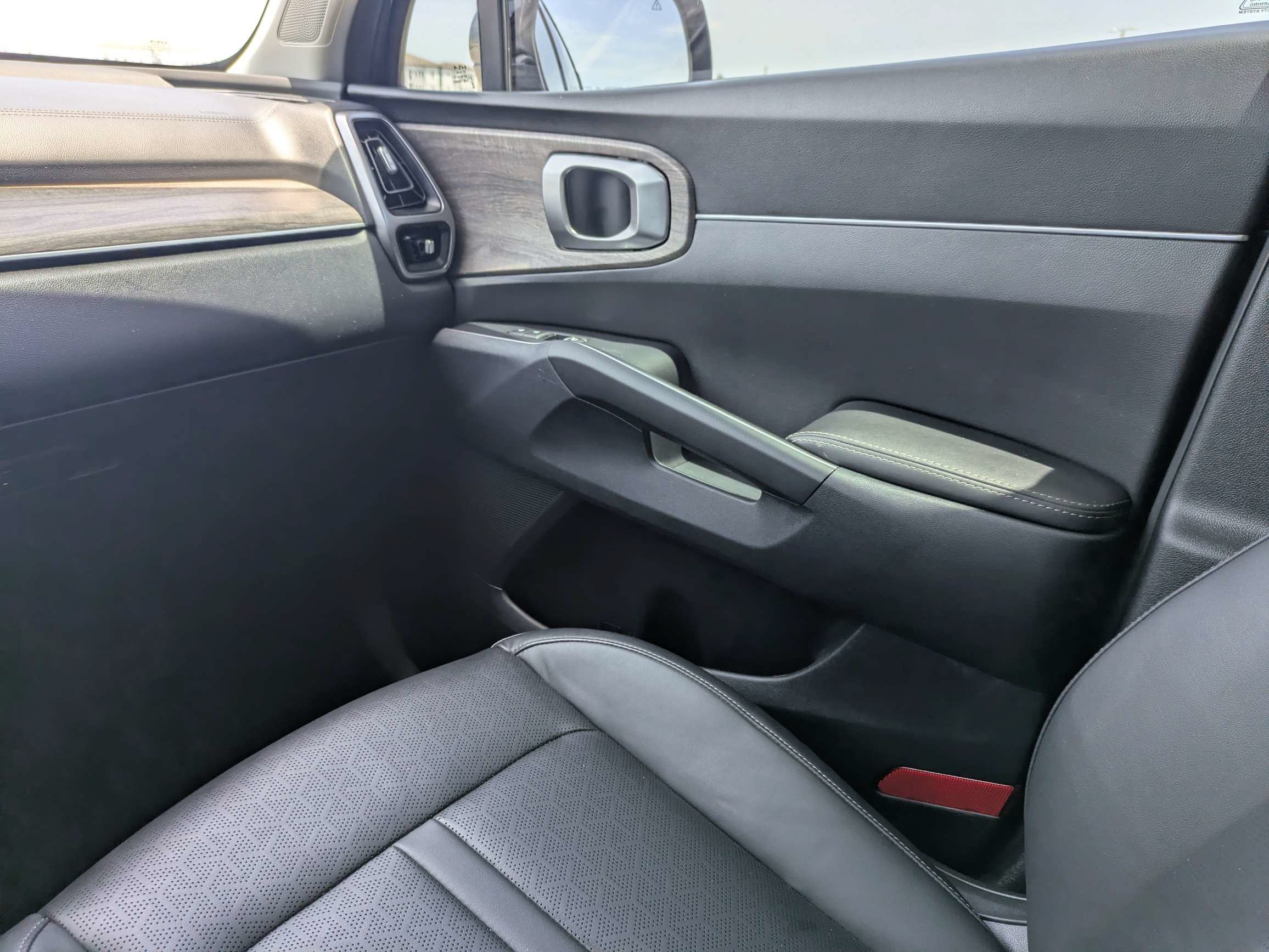 Certified 2023 Kia Sorento S w/ Panoramic Sunroof Package AWD/4WD image 19