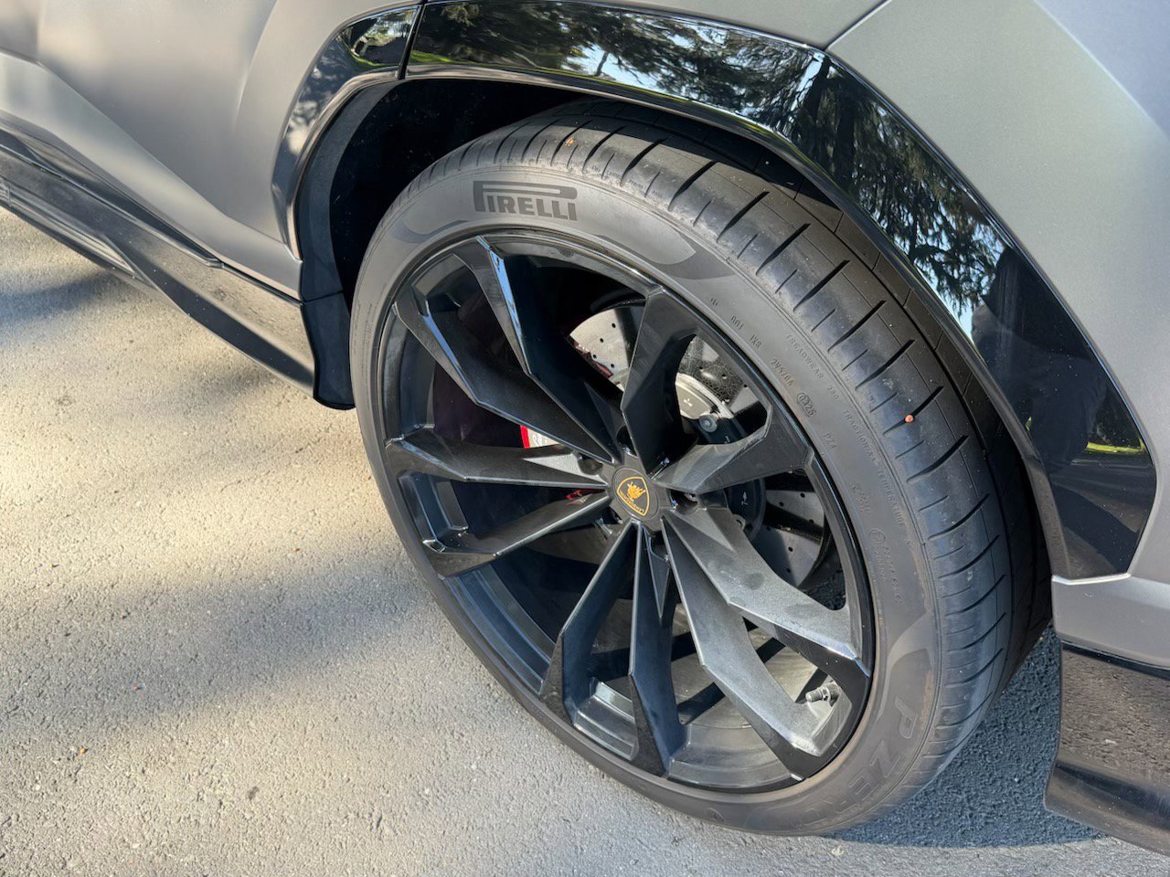 Used 2022 Lamborghini Urus image 13