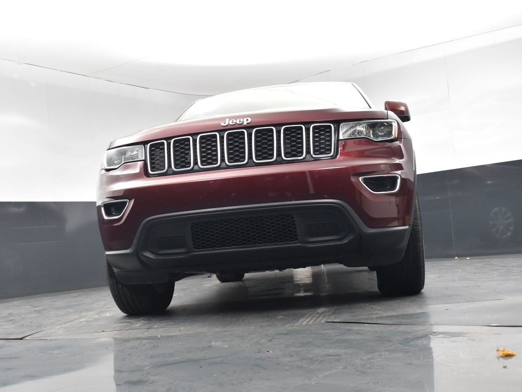 Used 2021 Jeep Grand Cherokee Laredo image 23