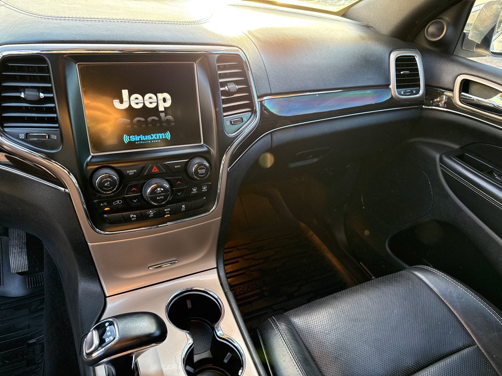 Used 2015 Chrysler 200 Limited w/ Convenience Group FWD image 29