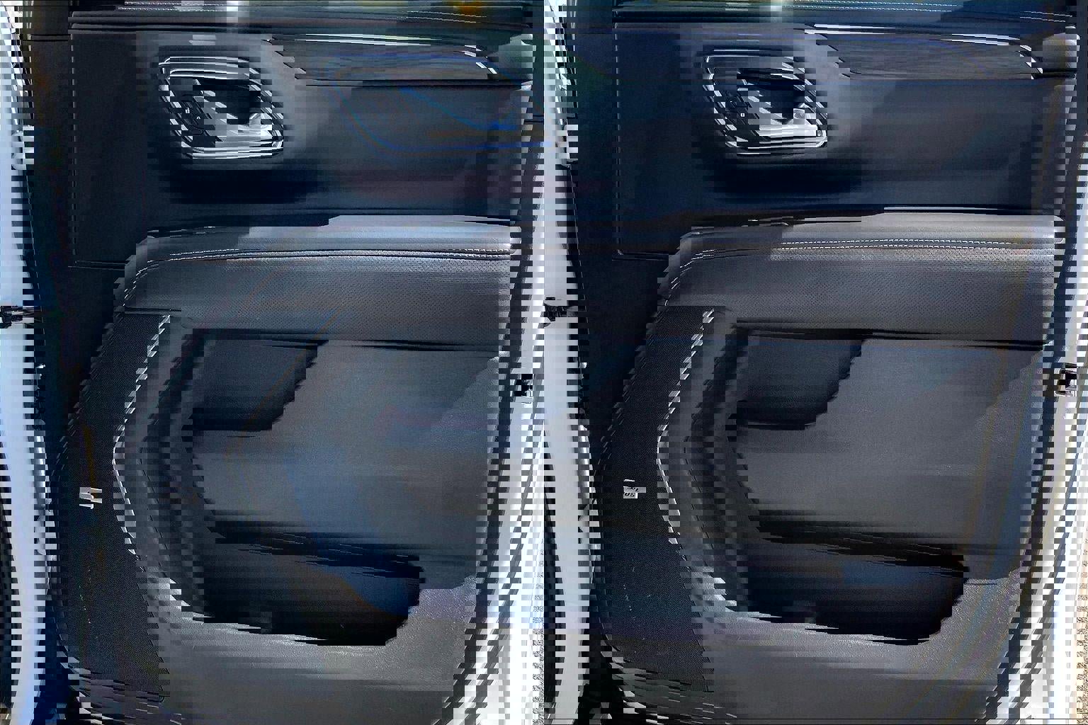 Used 2021 GMC Yukon SLT image 21