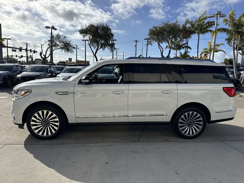 Used 2020 Lincoln Navigator L Reserve w/ Luxury Package AWD/4WD image 11
