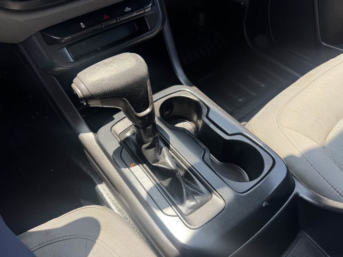Used 2018 Chevrolet Colorado W/T image 18
