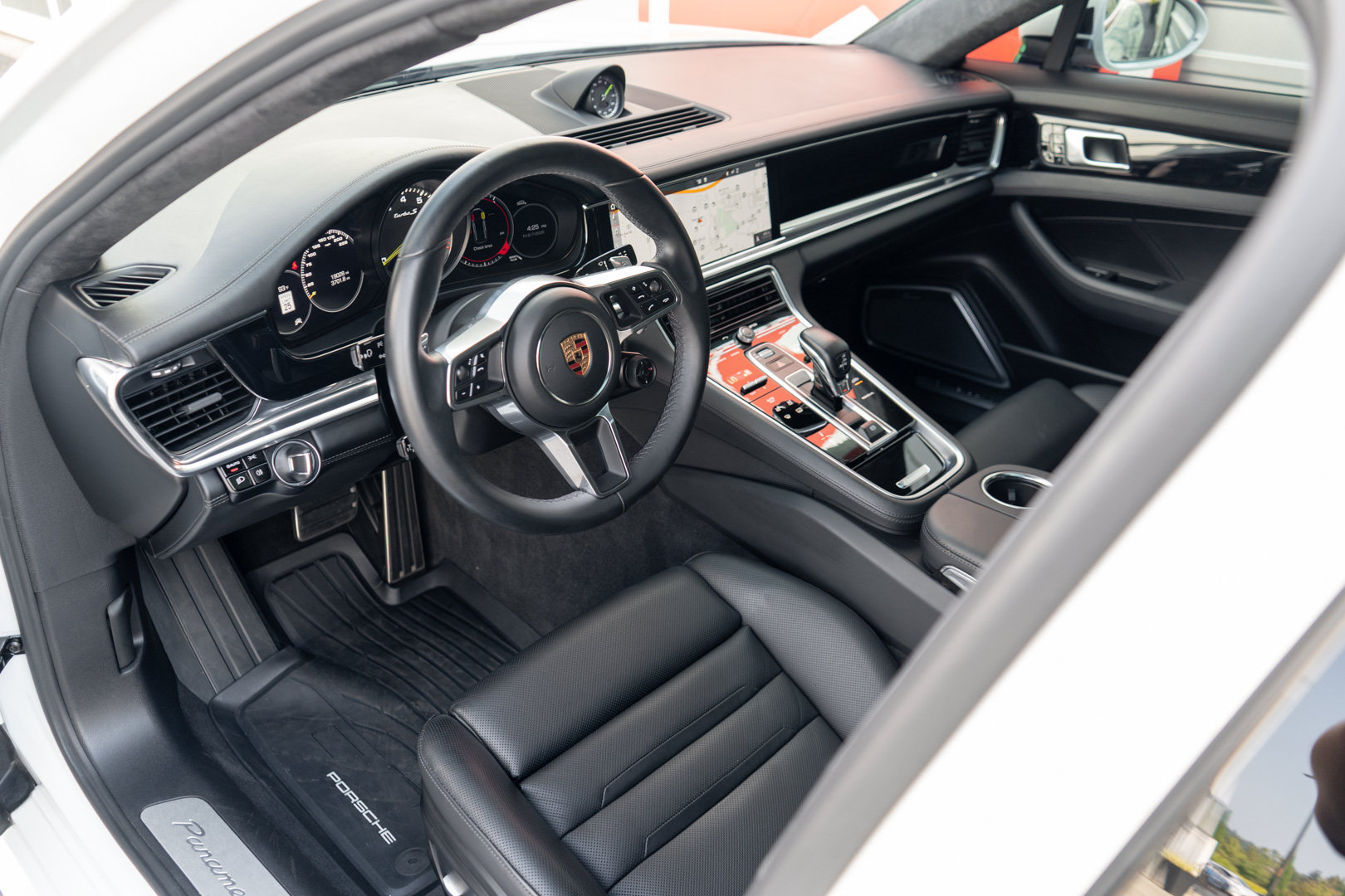Used 2018 Porsche Panamera Turbo S AWD/4WD image 8