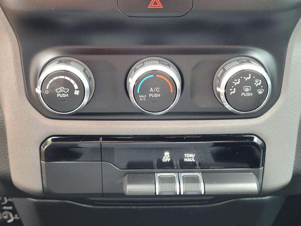 Used 2021 RAM 1500 Big Horn RWD image 13