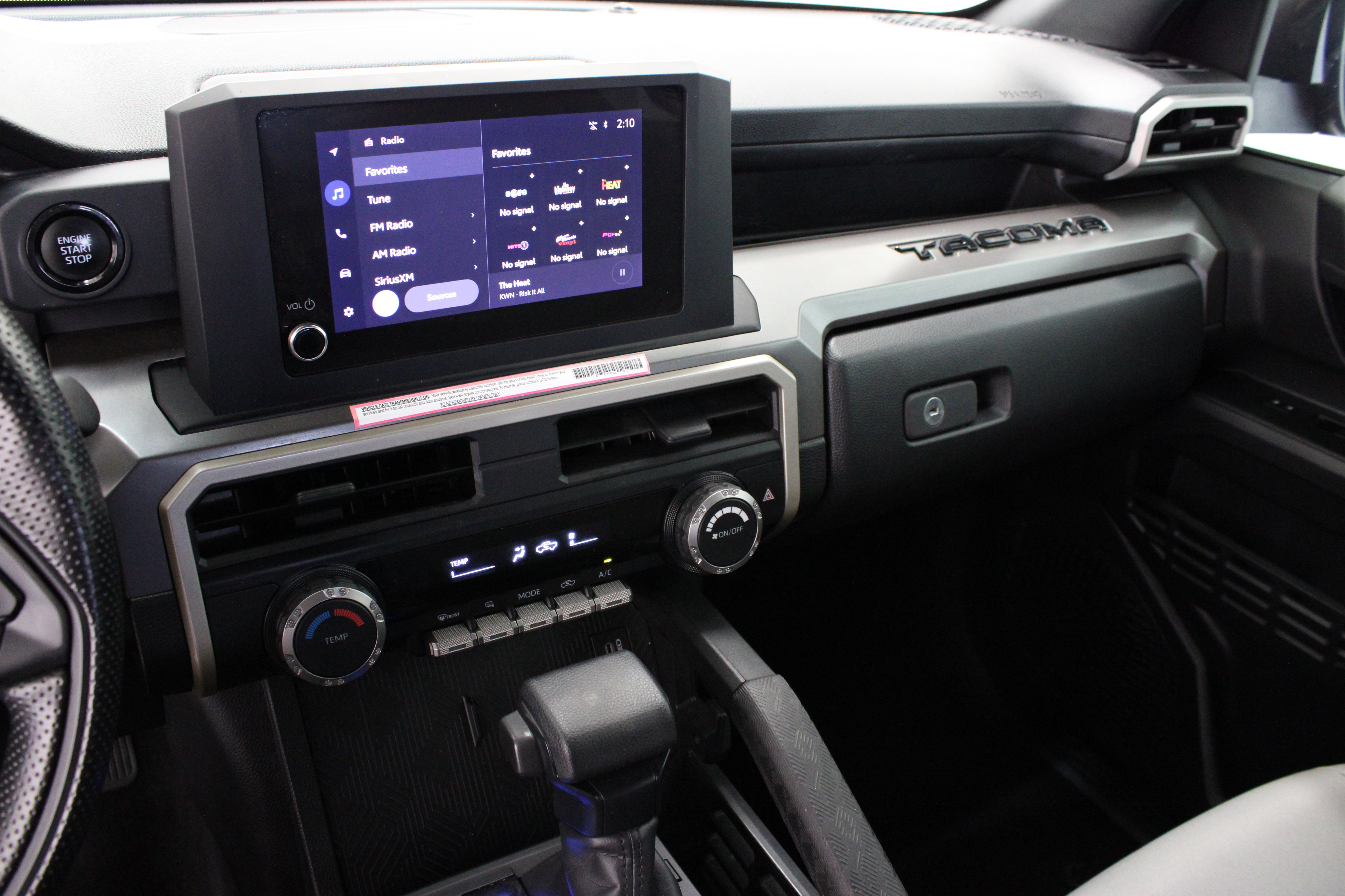 Used 2024 Toyota Tacoma SR5 AWD/4WD image 15
