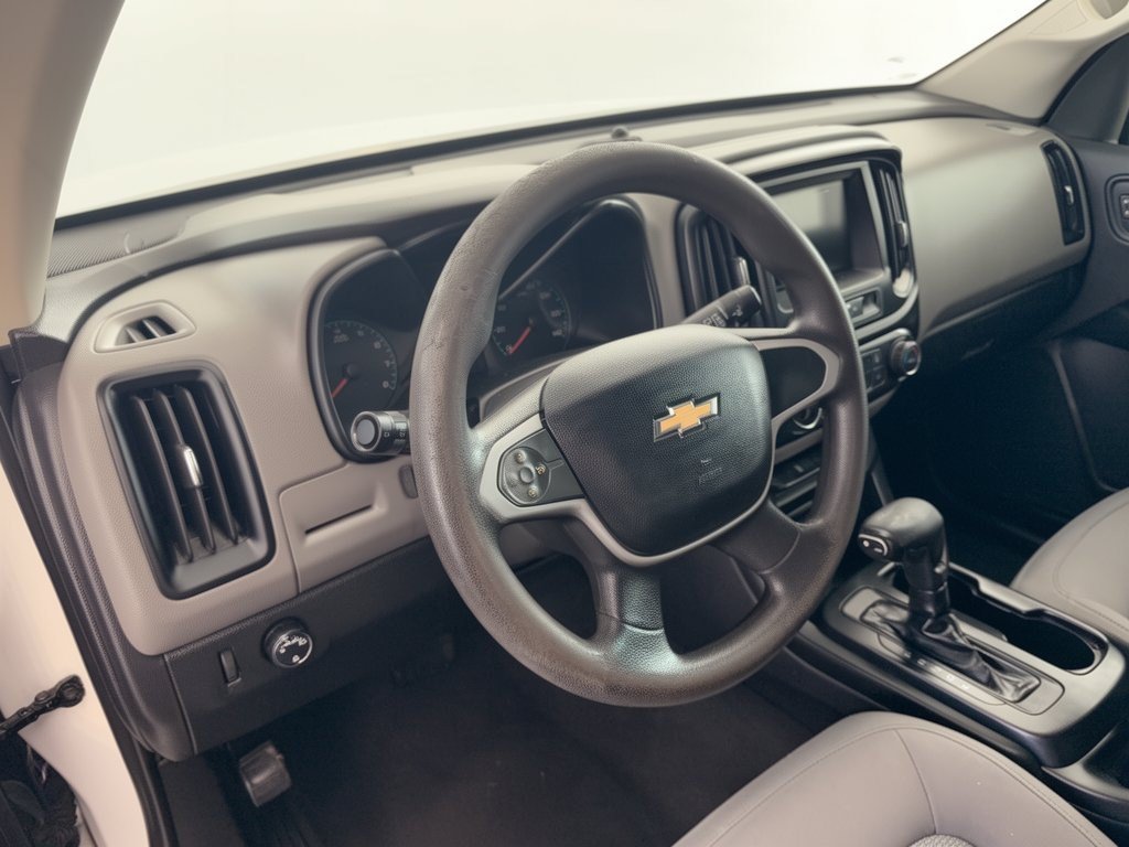 Used 2019 Chevrolet Colorado W/T w/ WT Convenience Package RWD image 4