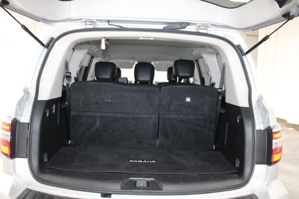 Used 2024 Nissan Armada SV RWD image 31