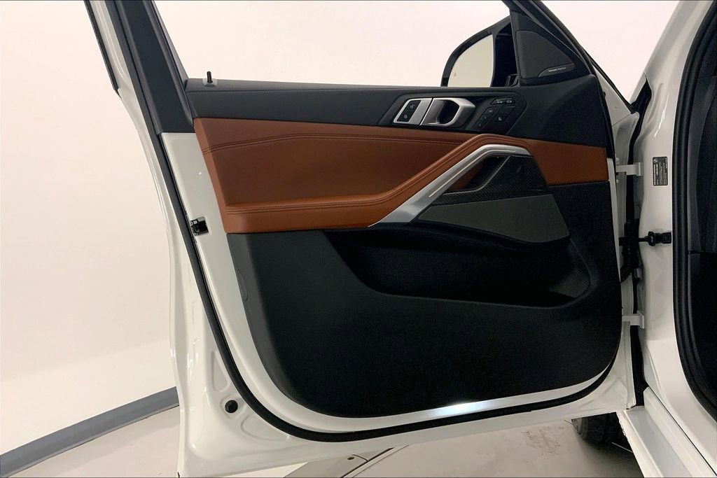 Certified 2025 BMW X6 M60i AWD/4WD image 24