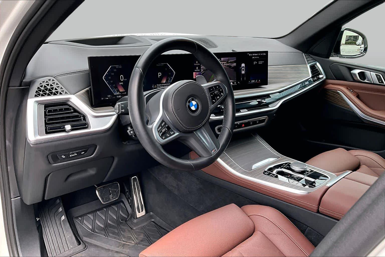 Used 2025 BMW X5 sDrive40i w/ M Sport Package RWD image 18