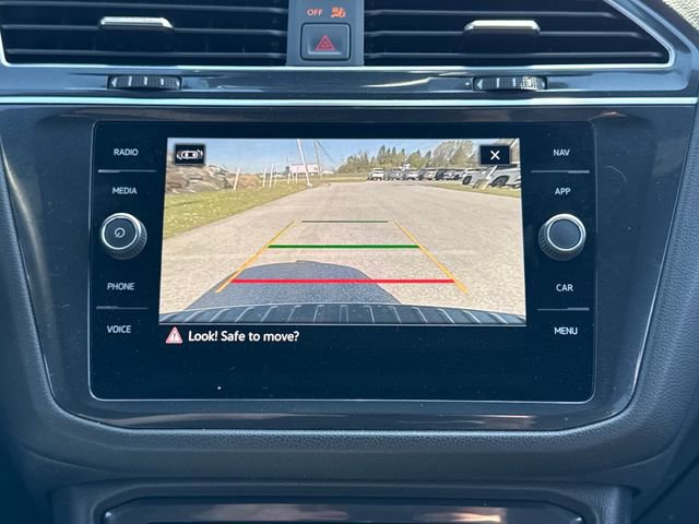 Used 2023 Volkswagen Tiguan SEL R-Line AWD/4WD image 30