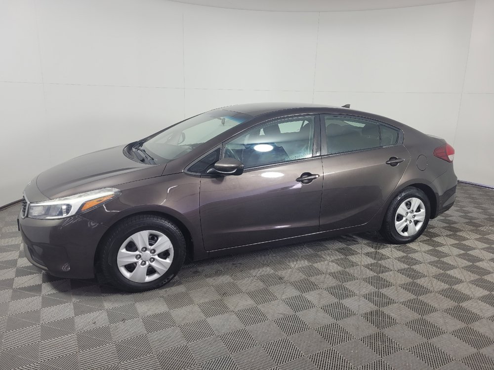 Used 2018 Kia Forte LX FWD image 2