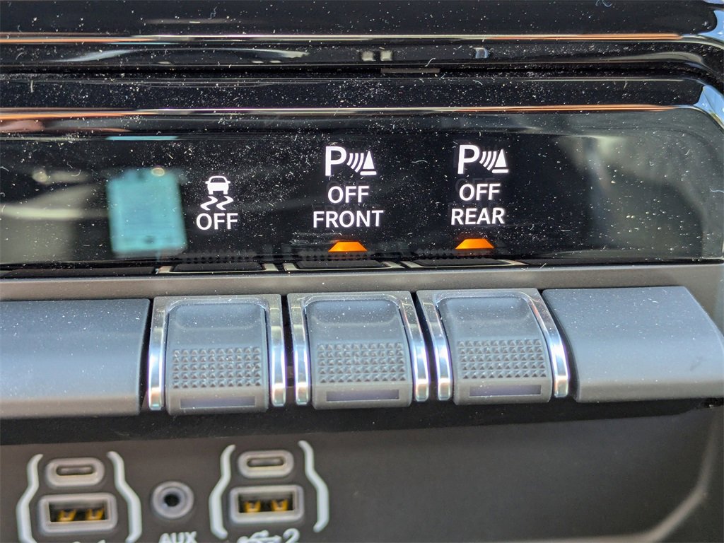 New 2026 RAM 1500 4x4 Crew Cab image 35