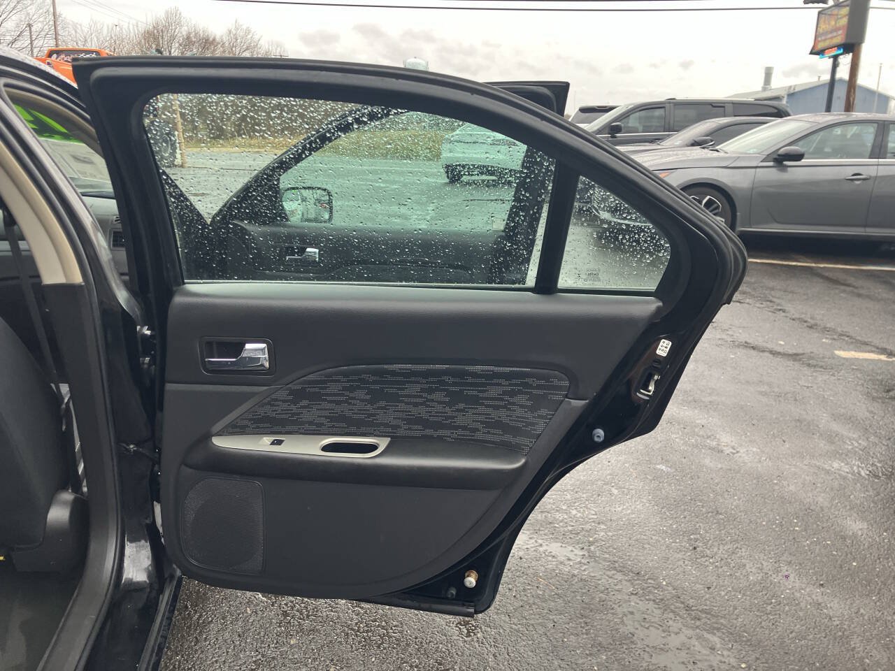 Used 2012 Ford Fusion SE FWD image 19