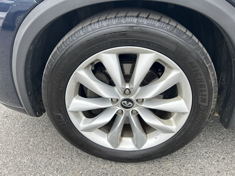 Used 2019 INFINITI QX50 Essential w/ Proactive Package AWD/4WD image 7