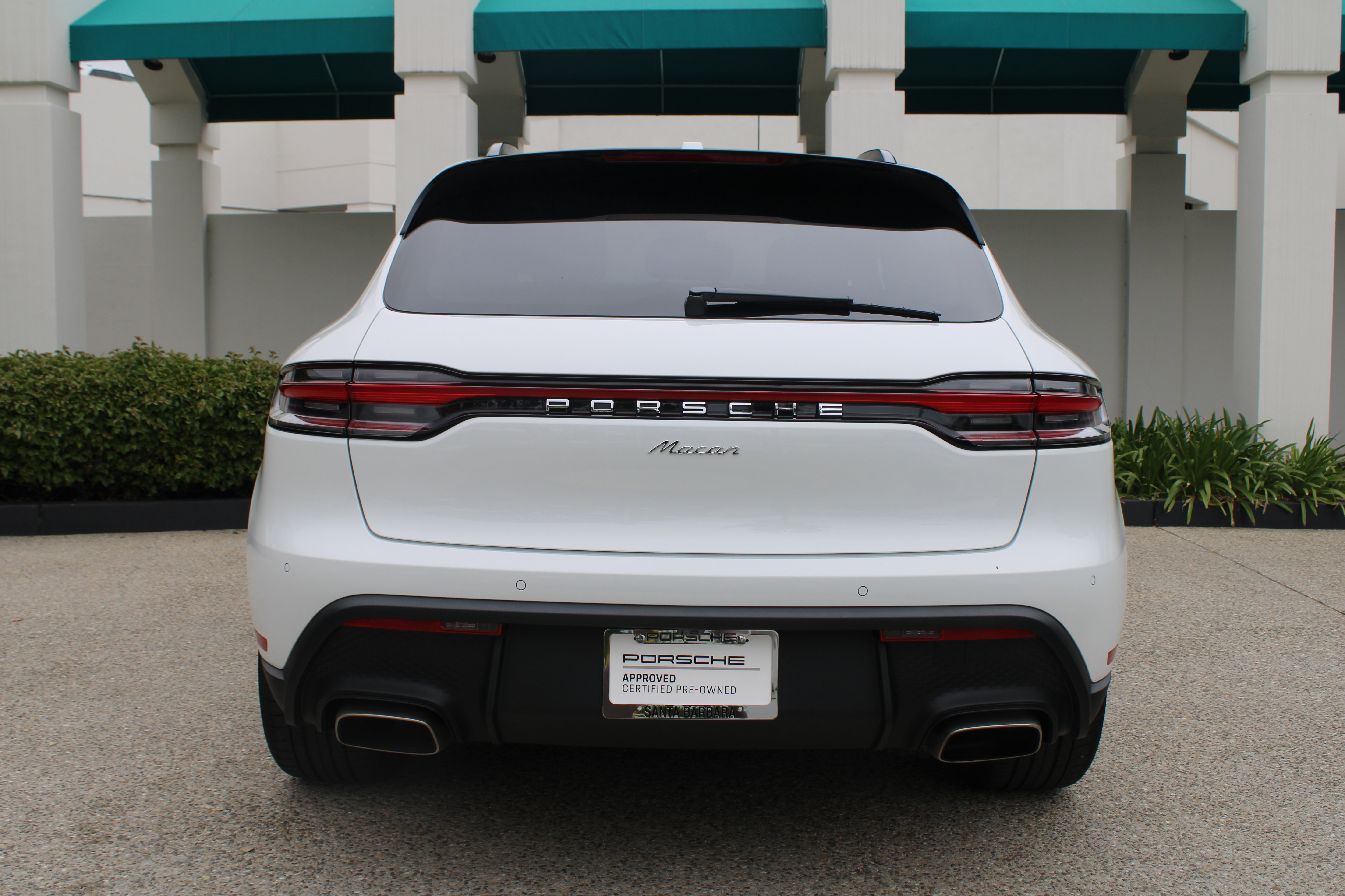 Certified 2026 Porsche Macan Turbo AWD/4WD image 6