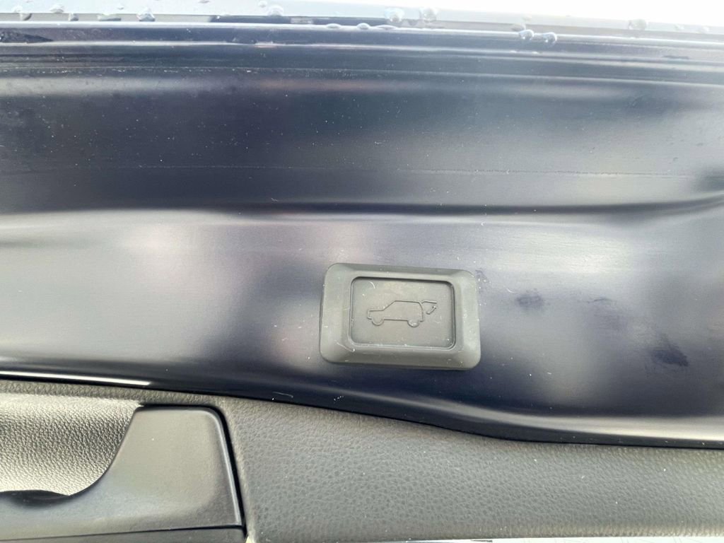 Used 2025 Toyota RAV4 XLE Premium image 14