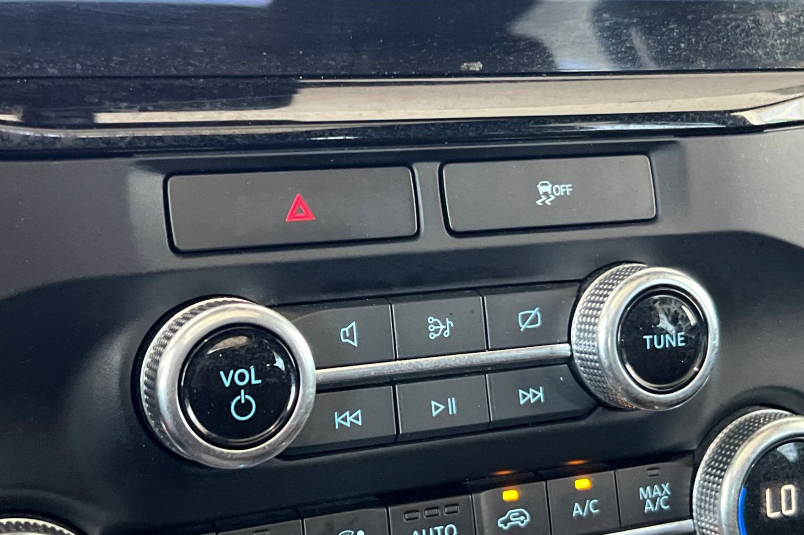 Used 2023 Ford Expedition Limited image 30