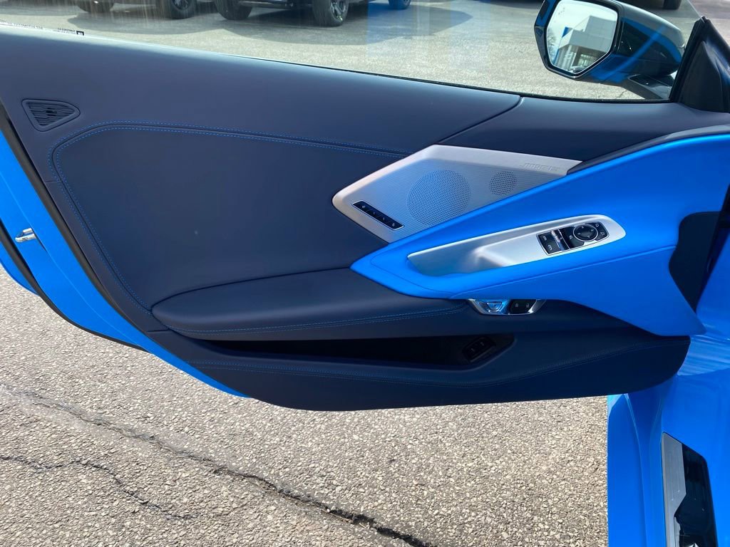 Used 2020 Chevrolet Corvette Stingray Premium Cpe w/ 3LT Preferred Equipment Group image 9