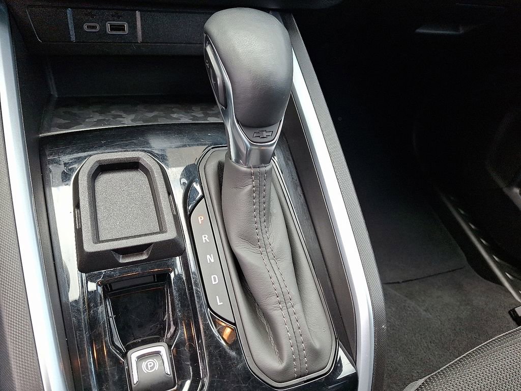 Used 2024 Chevrolet Colorado LT image 15