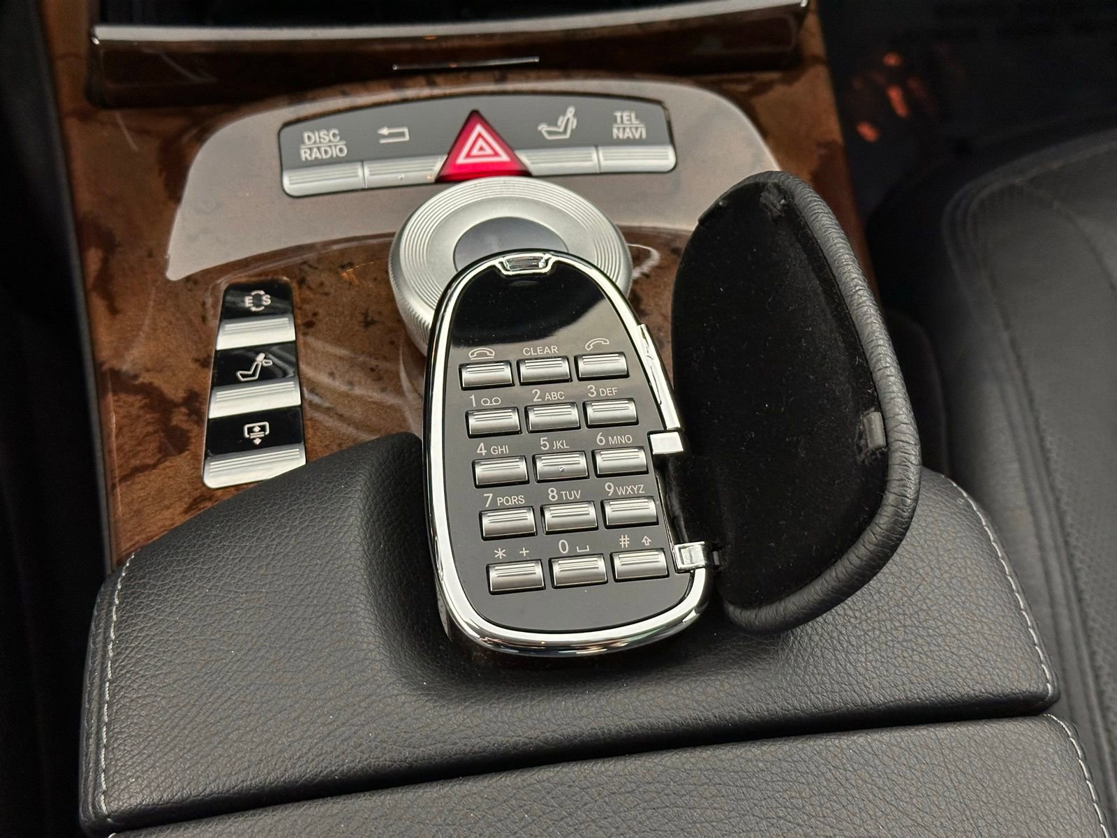 Used 2011 Mercedes-Benz S 550 4MATIC image 18