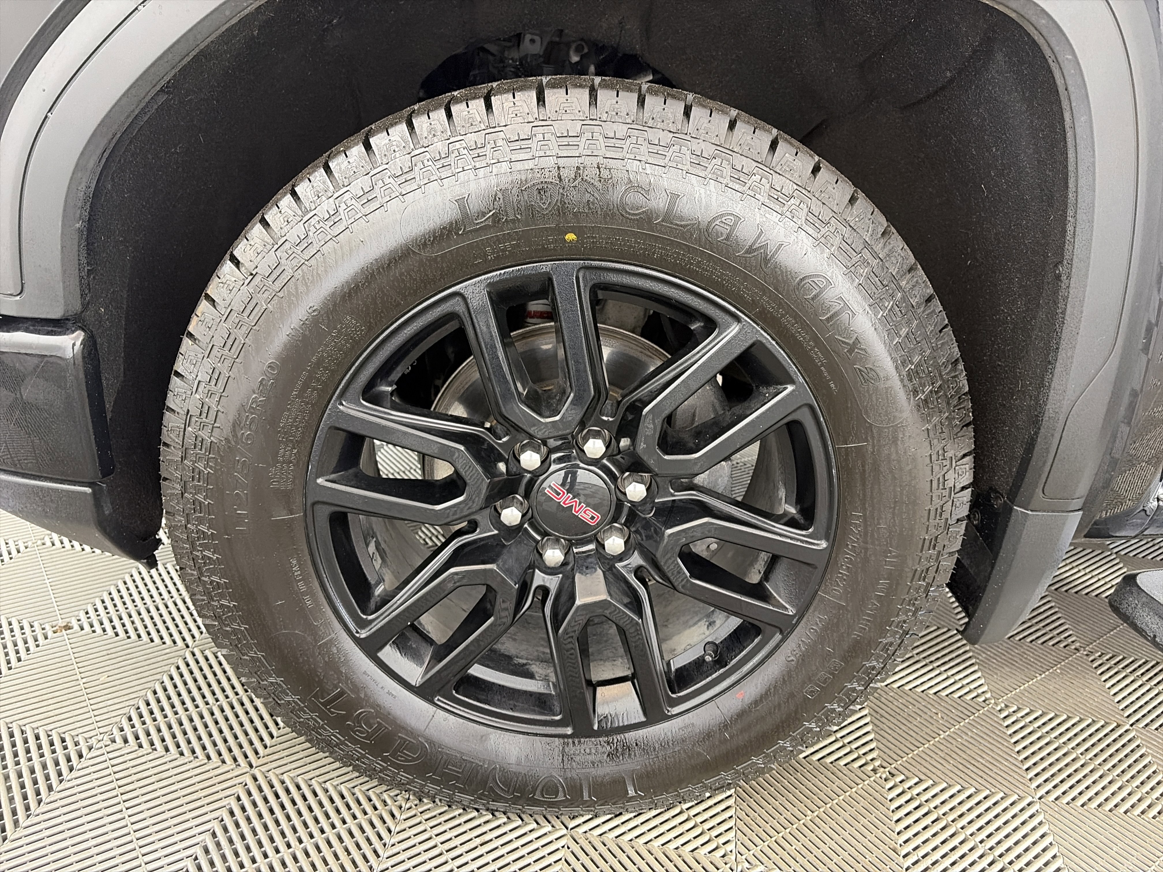 Certified 2022 GMC Sierra 1500 Elevation w/ Preferred Package image 13