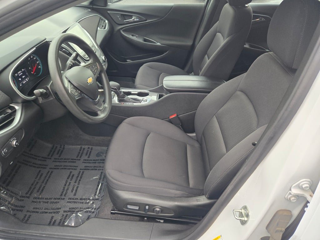 Used 2024 Chevrolet Malibu LT FWD image 21