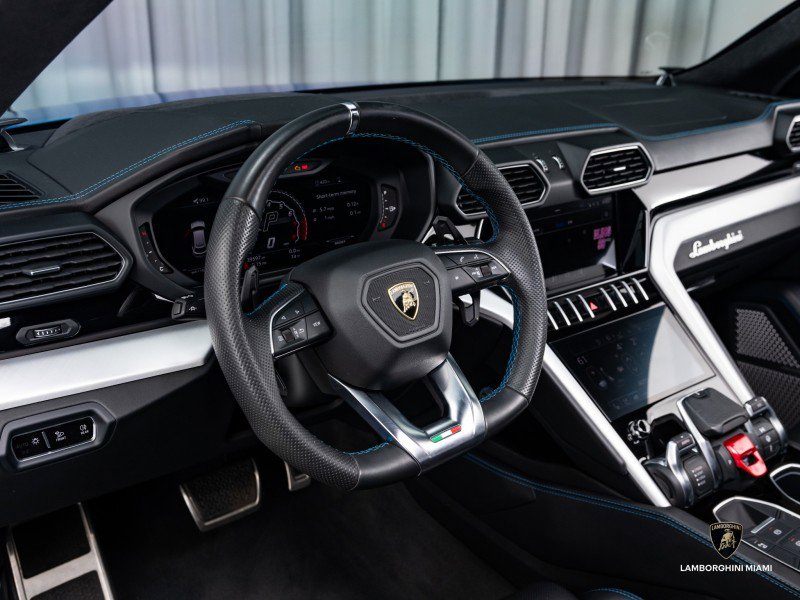 Used 2020 Lamborghini Urus image 24