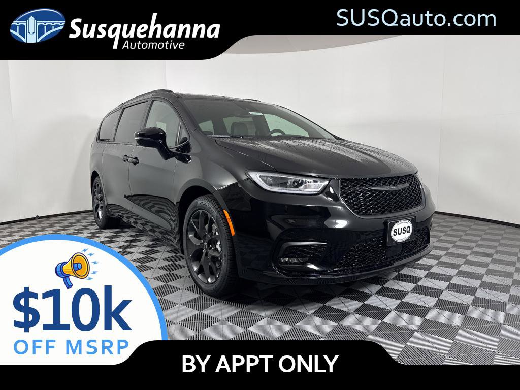 New 2026 Chrysler Pacifica Limited w/ S Appearance Package