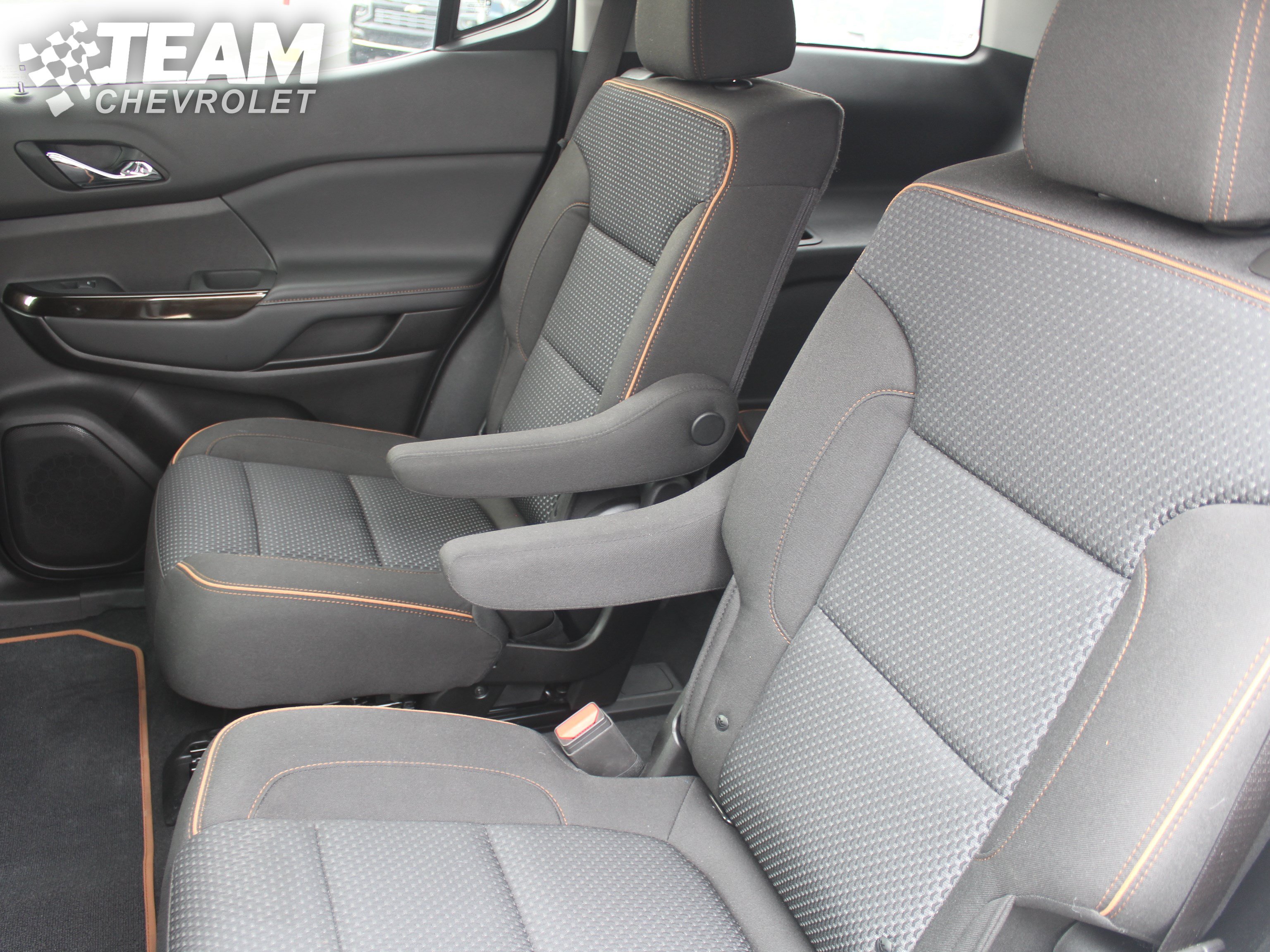 Used 2023 GMC Acadia AT4 AWD/4WD image 22