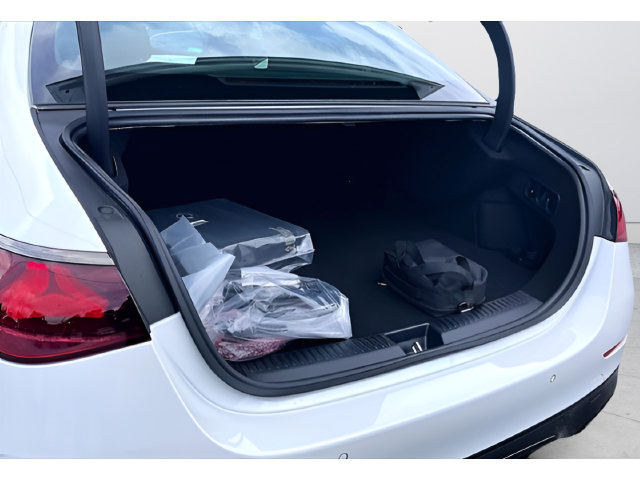 New 2026 Mercedes-Benz E 53 AMG e 4MATIC Sedan image 20