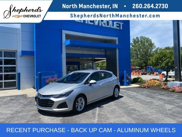 Used 2019 Chevrolet Cruze LT FWD image 1