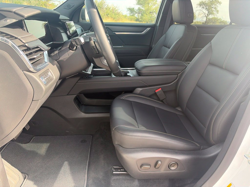Used 2026 GMC Acadia Elevation w/ Elevation Premium Package AWD/4WD image 10
