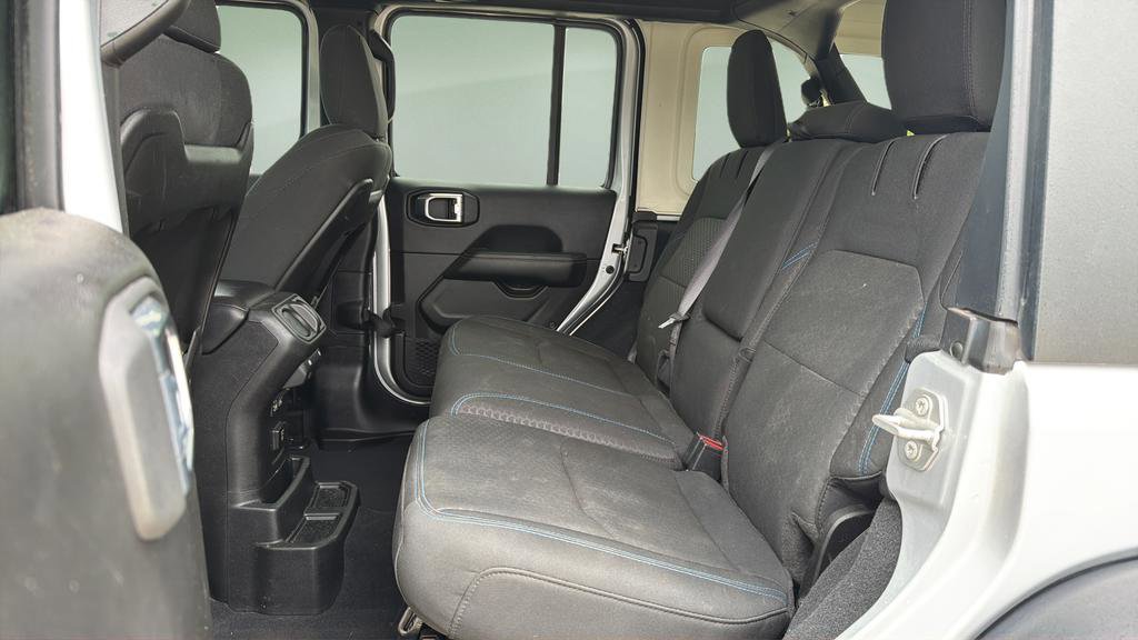 Used 2024 Jeep Wrangler Unlimited Rubicon 4xe AWD/4WD image 18