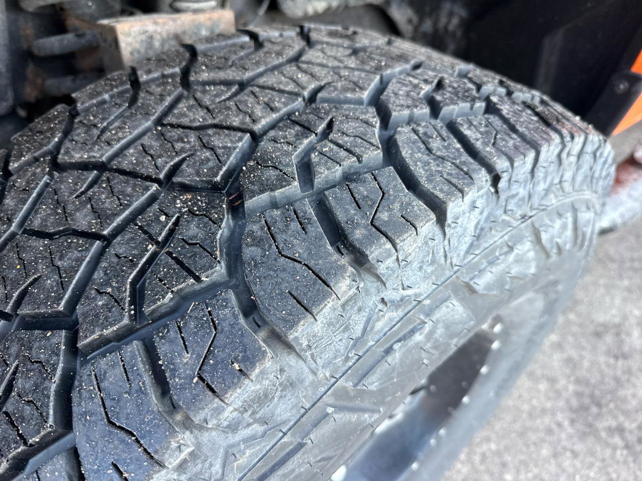 Used 2015 RAM 1500 Sport w/ Ignition Orange Sport Package image 9