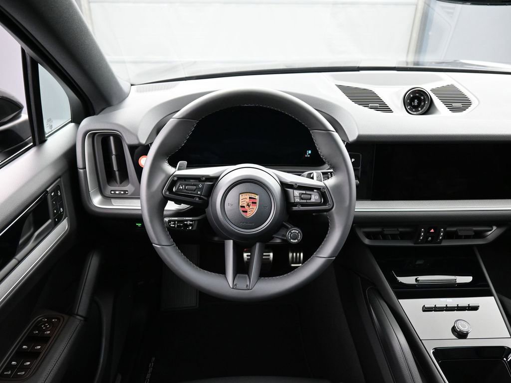 New 2026 Porsche Cayenne S image 18