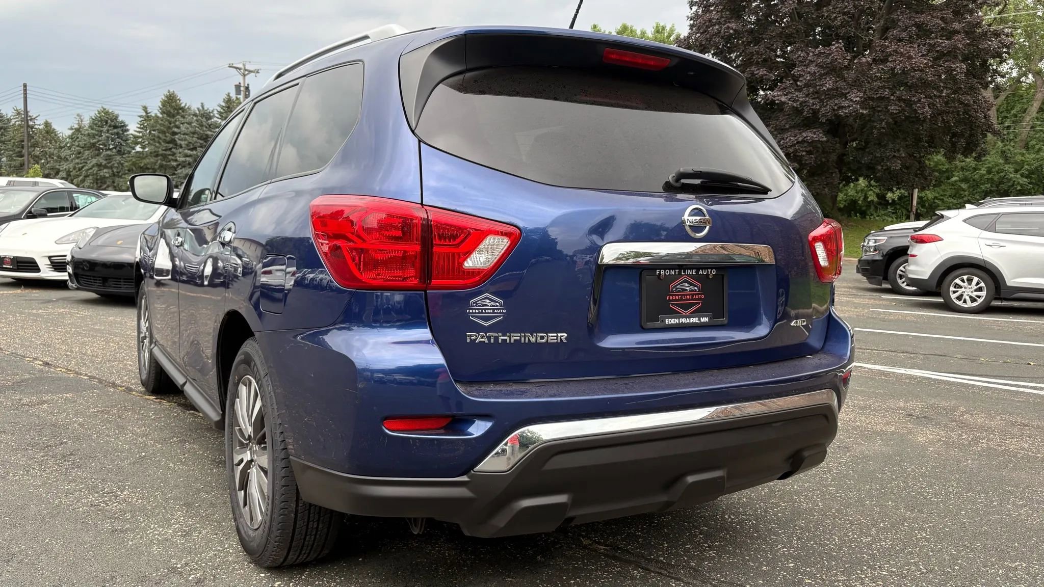 Used 2018 Nissan Pathfinder S image 4