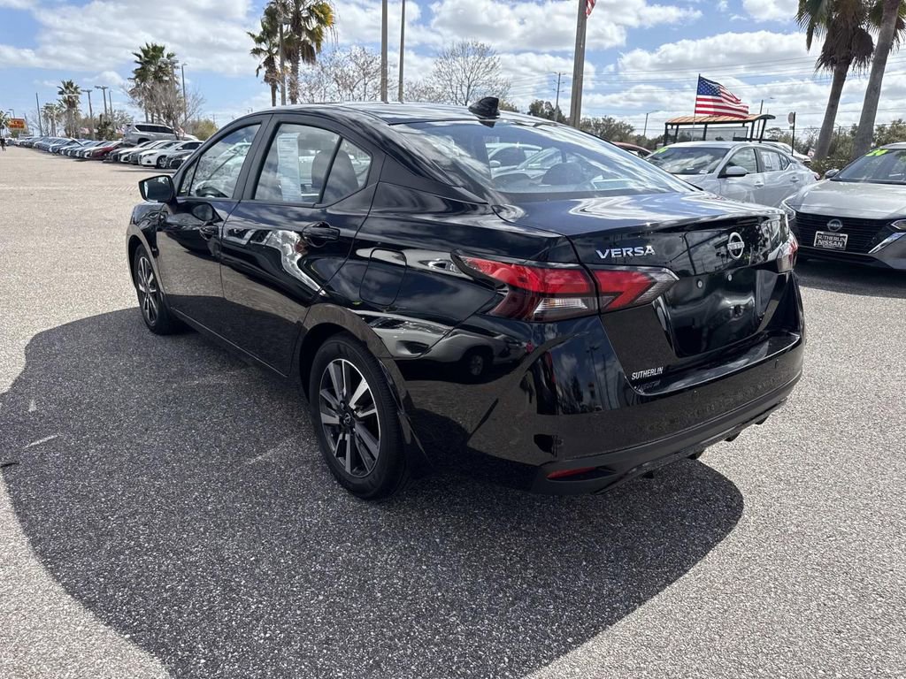 Certified 2025 Nissan Versa SV w/ Trunk Package image 6
