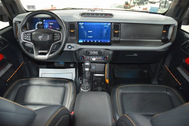 Used 2022 Ford Bronco Badlands image 25