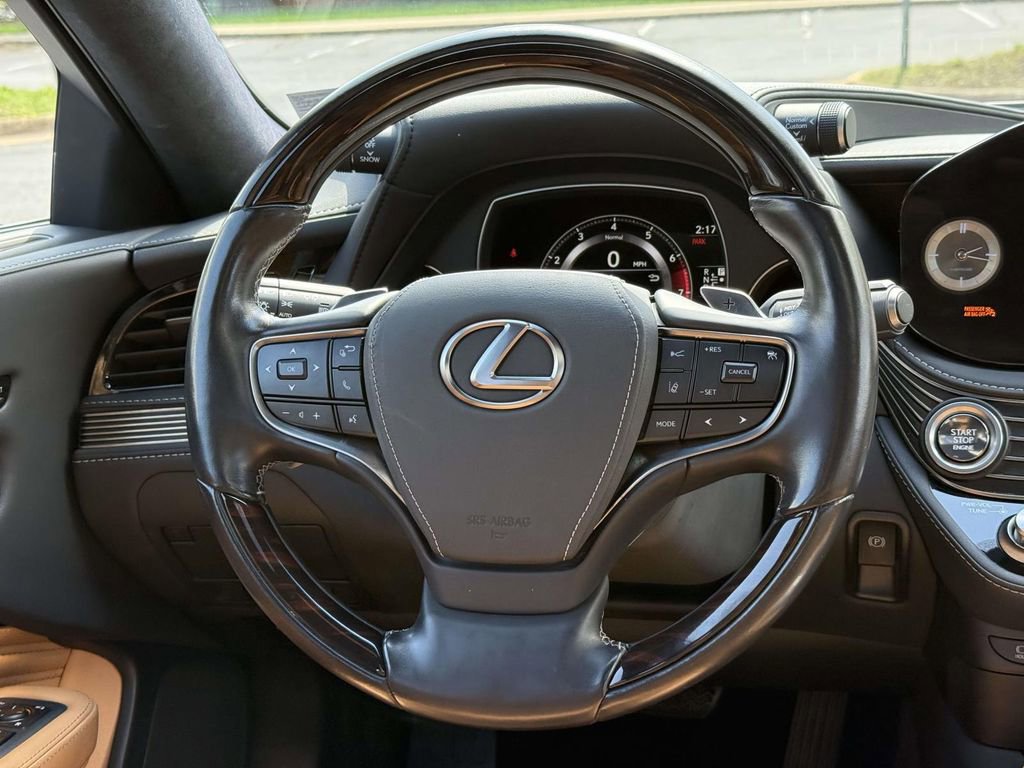 Used 2023 Lexus LS 500 AWD w/ Interior Upgrade Package image 9