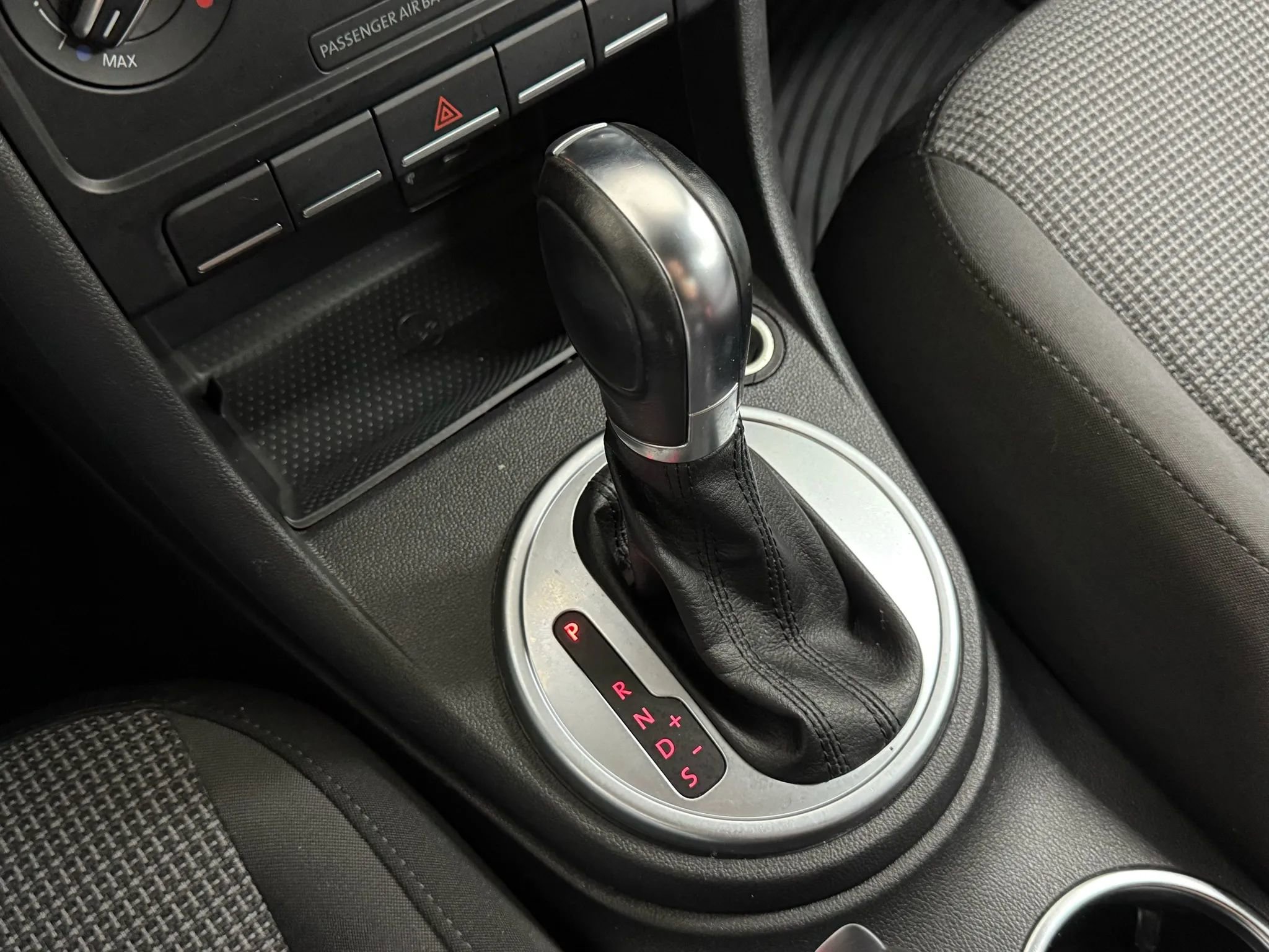 Used 2017 Volkswagen Beetle 1.8T S image 24