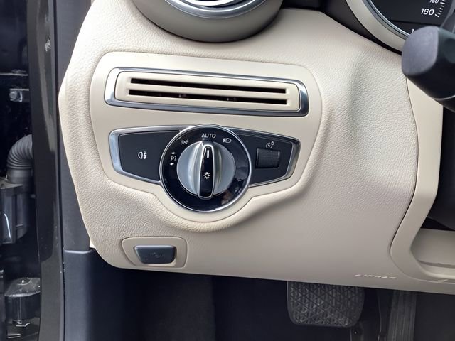 Used 2015 Mercedes-Benz C 300 C 300 image 23